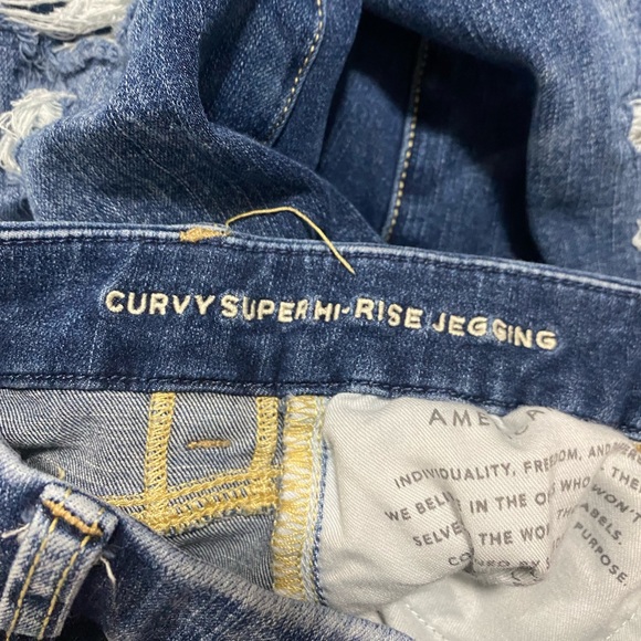 American Eagle Curvy Super Hi-Rise Jeggings - Picture 8 of 10